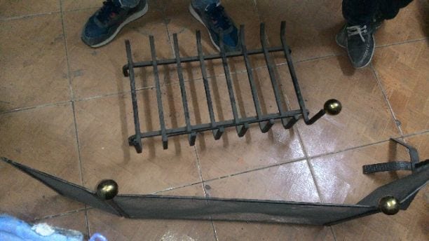 اكسسوارات فير بليس صناعة اردنية
يتكون الطقم من 3 قطع
منصب + شبك + حمالة اكسسوارات
السعر :50 دينار
+5 دينار لاضافة صينية السكن
+8 ذينار لاضافة شواية قطعتين
+3 دينار التوصيل الي المناطق التالية
مرج ال...