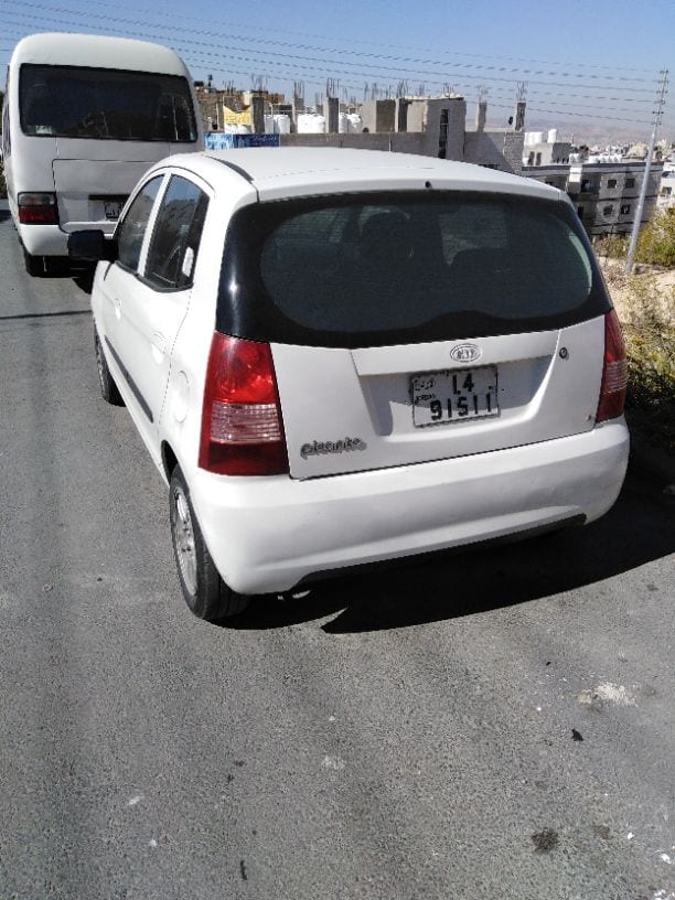 كيا بيكانتو 2007 للبيع أقساط على ضربتها
الماتور جديد 1100cc اقتصادي
الجير ممتاز
فحصها 2جيد خلفي
كندشن حامي /بارد as
ترخيصها بشهر 2
دفعة 2000 وقسط شهري 150 دينار على 18 شهر