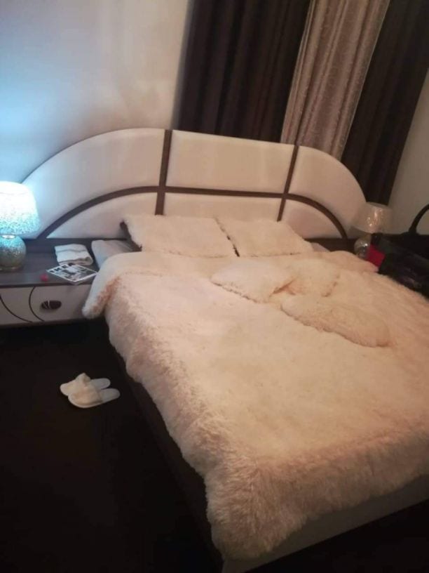 مسابل فرو ٧ قطع وجهين فرو محشي بولسترين تقيل وبدفي المجوز 27 والمفرد١٧ وفي توصيل لكل المملكة الأردنية ?