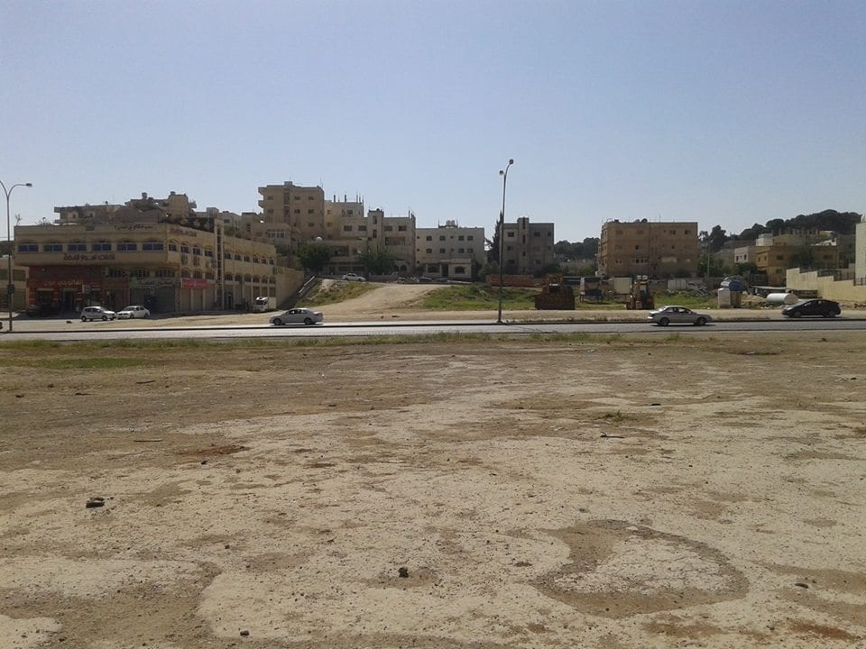 الأردن - عمان
قطعة ارض تجاري في الجويدة/ المستندات و أم زعرورة
حوض: المستندات و أم زعرورة
المساحة: 1.15 دنم
الموقع: مقابل نادي الرماية الملكي
واجهة على الشارع 57م، طول 20م تقريبا
شارع 36م
تصنيف...