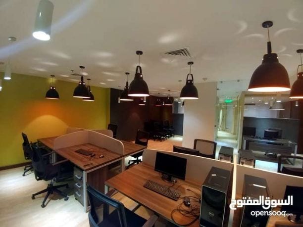 مكتب تجاري للبيع
مكتب تجاري مساحة 170 تشطيبات هايبر ديلوكس , ارضيات باركيه مطبخ راكب وحمامات عدد 2 تكييف مركزي مقسم الى مكتب مدير , مكتب اجتماعات , صالة كبيرة لمكاتب الموظفين بالإضافة الى مكتب استقبا...