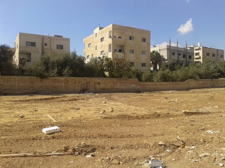 الأردن - عمان
قطعة ارض في الجويدة/ المستندات و أم زعرورة
حوض: المستندات و أم زعرورة
المساحة: 752م
الموقع: قرب حديقة الجويدة و مدرسة الجويدة الأساسيّة المختلطة
واجهة على الشارع 24م بطول 31.3م تقري...