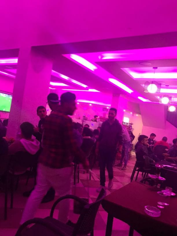 مقهى فخم للبيع بداعي عدم التفرغ ...وبسعر مغري ...
المواصفات ...
واجهتين مع الطابق الثاني ...حمامات وطاولات وكراسي وشاشات ومجهز كامل ادفع واستلم واشتغل والله يباركلك ومدفوع الاجرة لغاية 1/1/2019...ب...