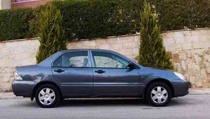 للبيع ميتسوبيشي لانسر 2010
سعة الماتور 1300 CC
زجاج كهرباء
كوندشن حامي / بارد
مسجل اصلي
ترخيص لغاية 18/8/2019
تأمين شامل لغاية 18/8/2019
الغرفة نظيفة جداً
الفحص :
امامي يمين : مضروب ومصلح
امامي شم...
