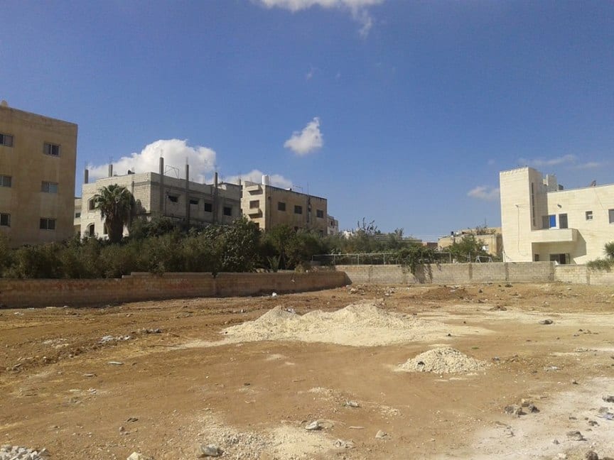 الأردن - عمان
قطعة ارض في الجويدة/ المستندات و أم زعرورة
حوض: المستندات و أم زعرورة
المساحة: 752م
الموقع: قرب حديقة الجويدة و مدرسة الجويدة الأساسيّة المختلطة
واجهة على الشارع 24م بطول 31.3م تقري...