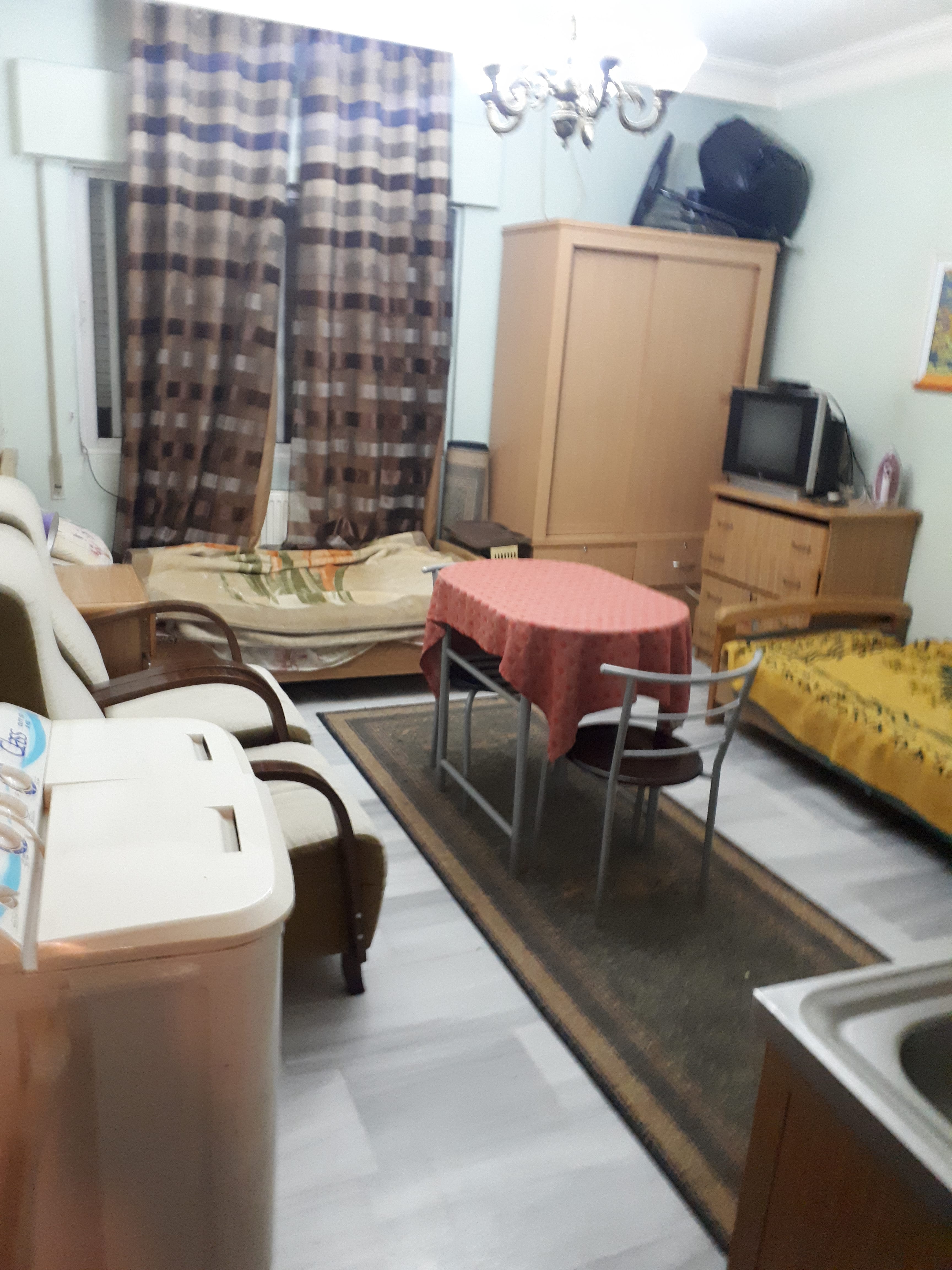 ستديو مفروش في الجاردنز 150شهري
لا تنسَ أنك شاهدت هذا الإعلان في عنكبوت
مقابل مطعم النيران 07...