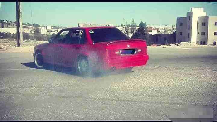 Bmwبوز نمر فحص خالي قص قلبان أريح لراسي وراسك كتm3كامل جنط توطاي فتحه سقف اصليه
لا تنسَ أنك شاهدت هذا الإعلان في عنكبوت...