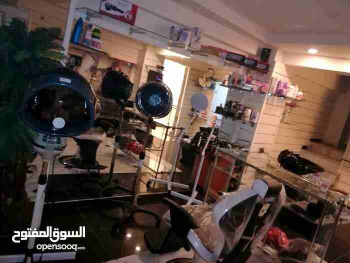 بكج لكي سيدتي يشمل جميع الأجهزة المتعلقة بل عروس داخل الصالون وبدلة العروس
لا تنسَ أنك شاهدت هذا الإعلان في عنكبوت...
