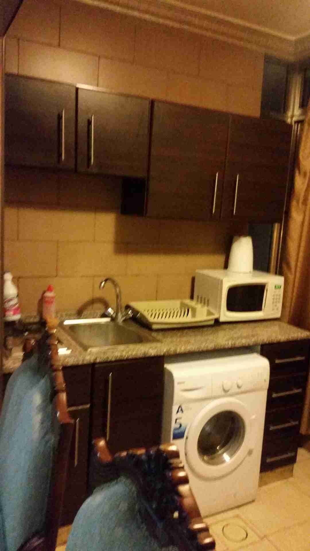 جبل الحسين دوار فراس
لا تنسَ أنك شاهدت هذا الإعلان في عنكبوت
شقة مفروشة غرفة وصاله ومطبخ وحما...