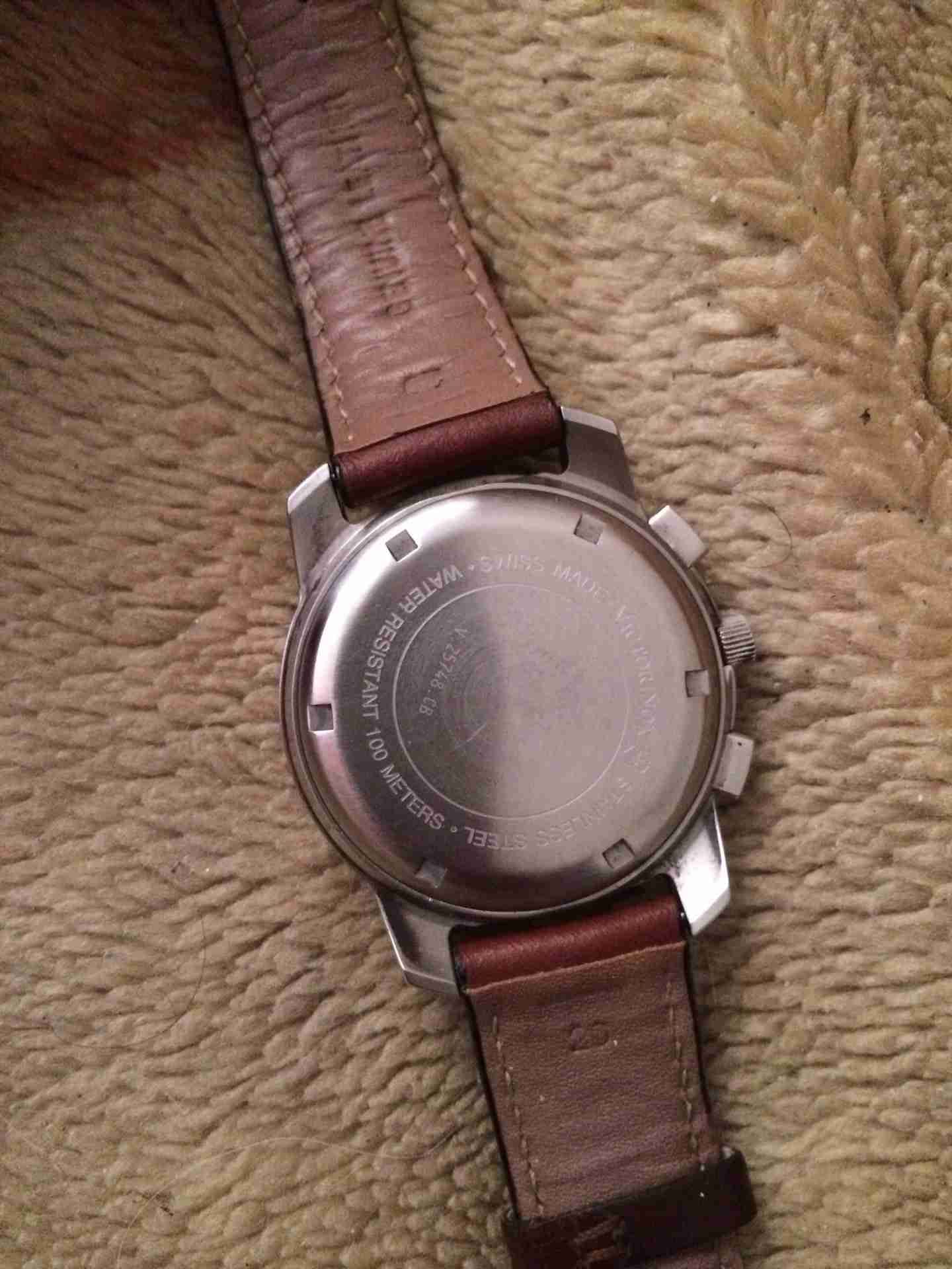 victorinox swiss army للبيع بسعر مغري الرجاء عدم المفاصلة
لا تنسَ أنك شاهدت هذا الإعلان في عنكبوت...
