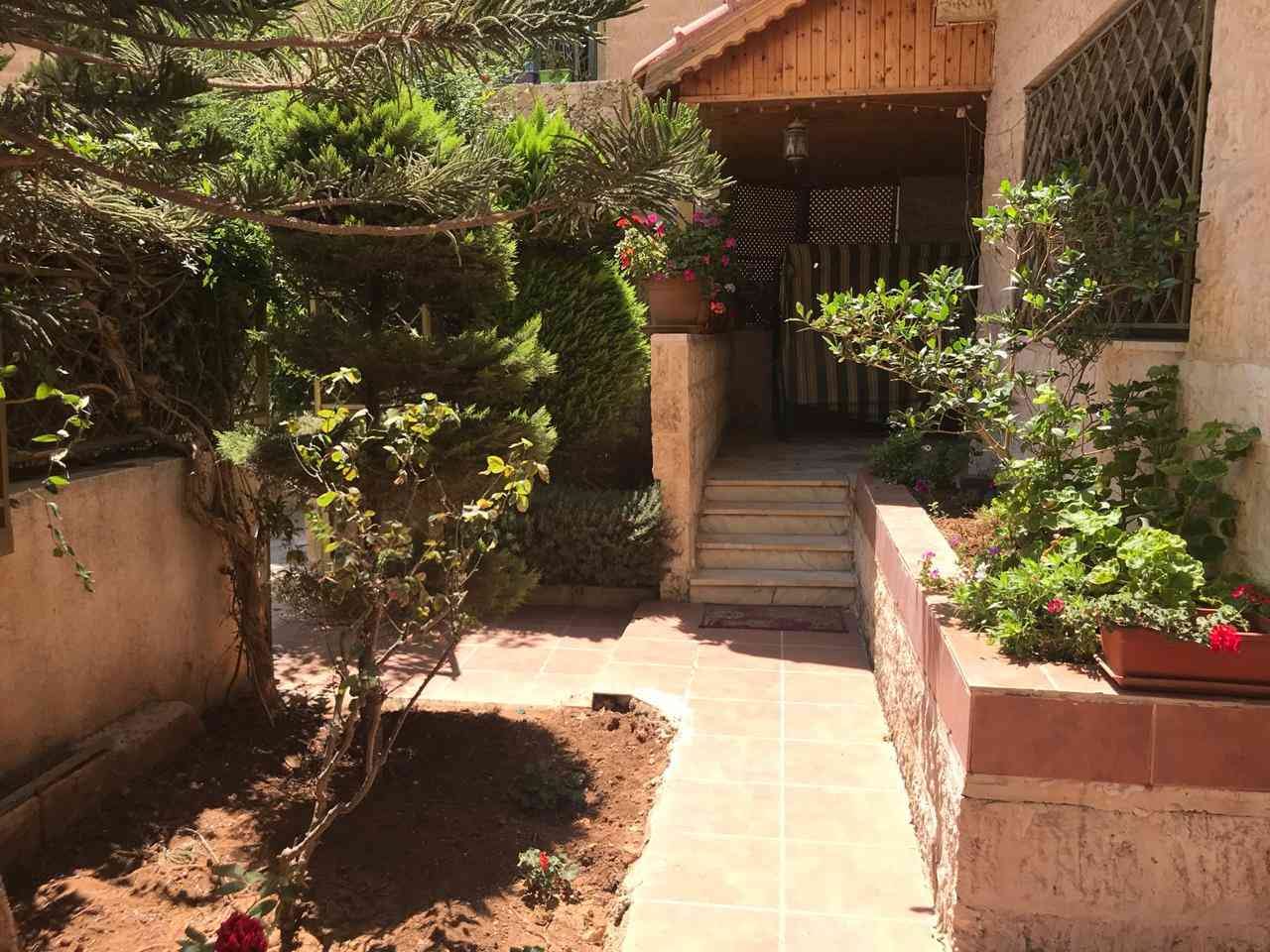 الصويفيه شقه ارضيه للبيع مجدده بالكامل 206 حديقه وتراسات 350م سعر لقطه 150 الف
لا تنسَ أنك شاهدت هذا الإعلان في عنكبوت...