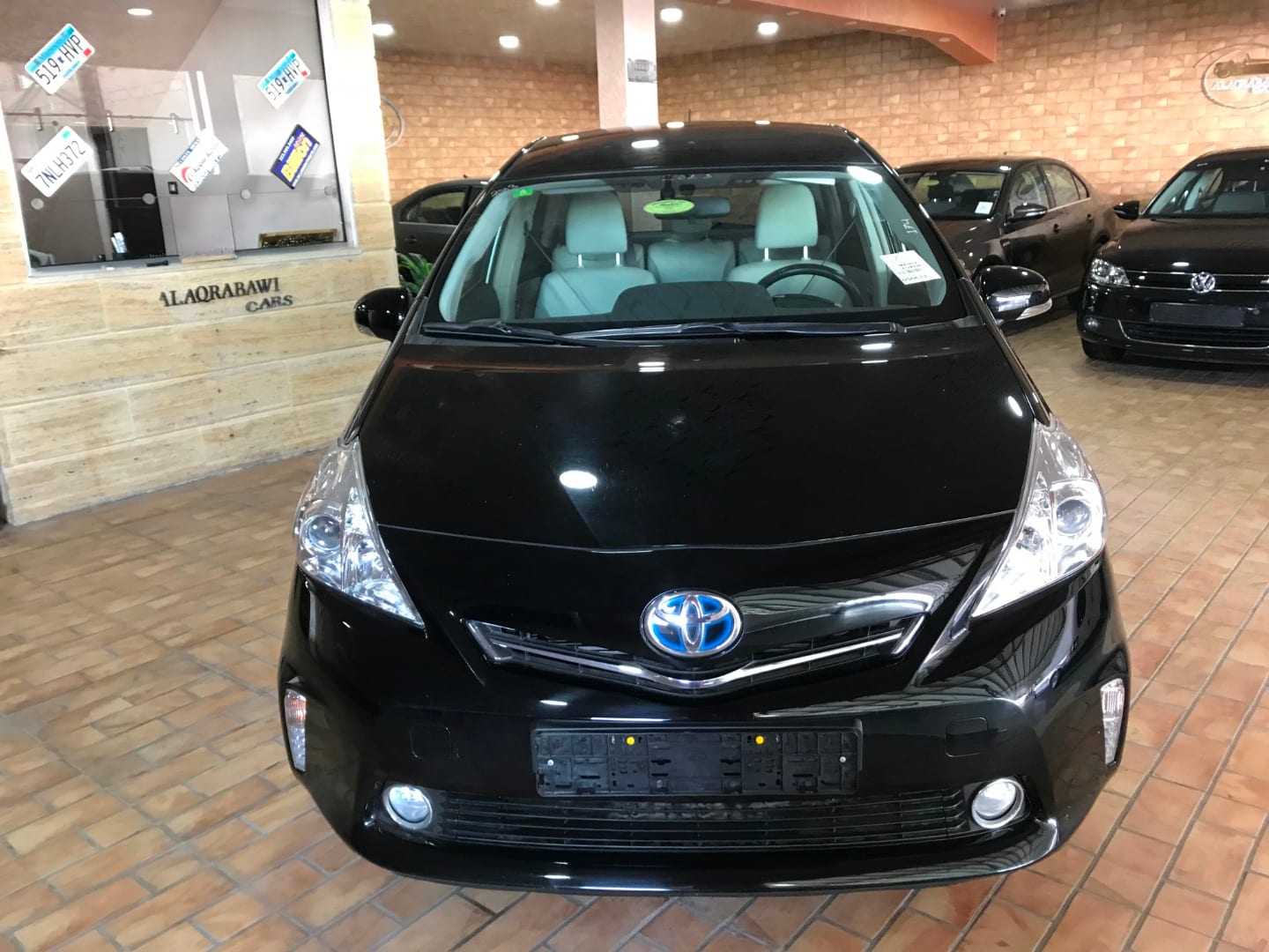 تويوتا بريوس بلس // سبع مقاعد عائليه 2013 TOYOTA - لون أسود -
لا تنسَ أنك شاهدت هذا الإعلان في عنكبوت...