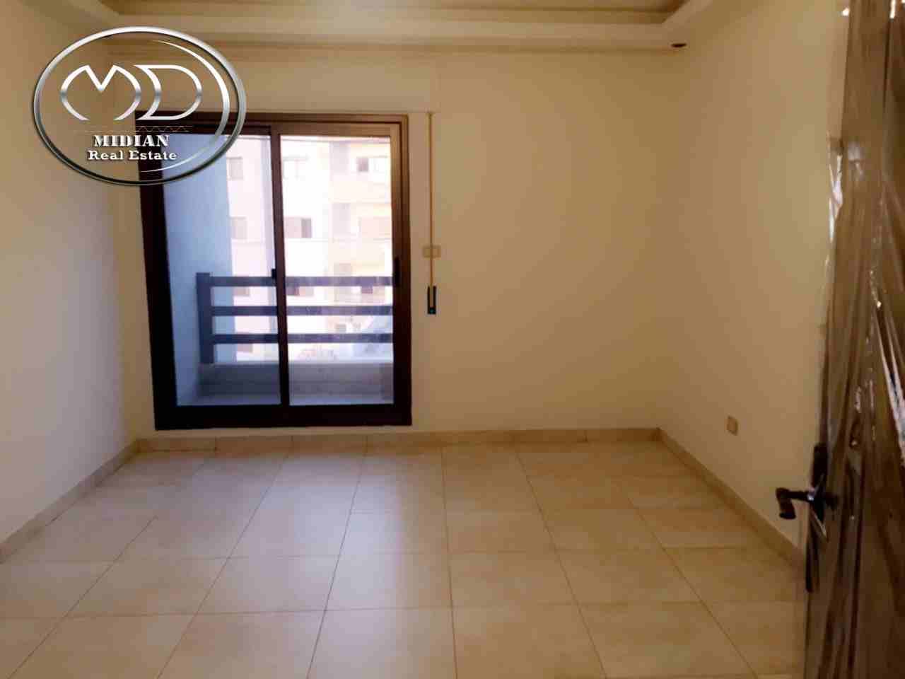 شقة جديدة فاخرة للبيع عرقوب خلدا مقابل ميداس مساحة 230م طابق ثاني سوبر ديلوكس
لا تنسَ أنك شاهدت هذا الإعلان في عنكبوت...