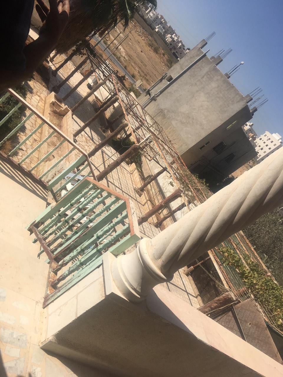 فيلا دوبلكس للبيع
لا تنسَ أنك شاهدت هذا الإعلان في عنكبوت
فيلا دوبلكس 3طوابق مساحه الباء 600م...