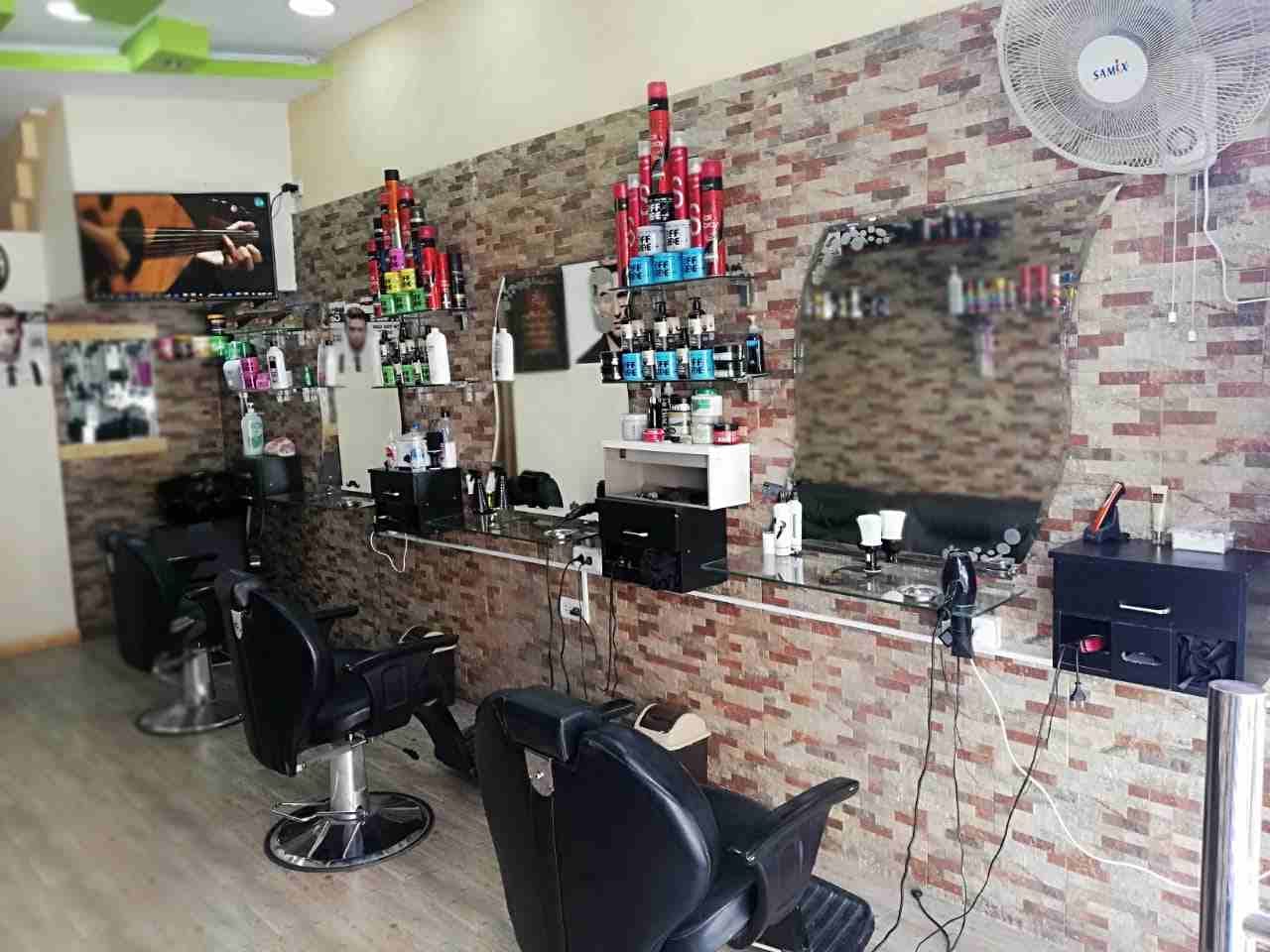 صالون رجالي للبيع في موقع مميز صويفيه شارع الوكالات بسعر مغري
لا تنسَ أنك شاهدت هذا الإعلان في عنكبوت...