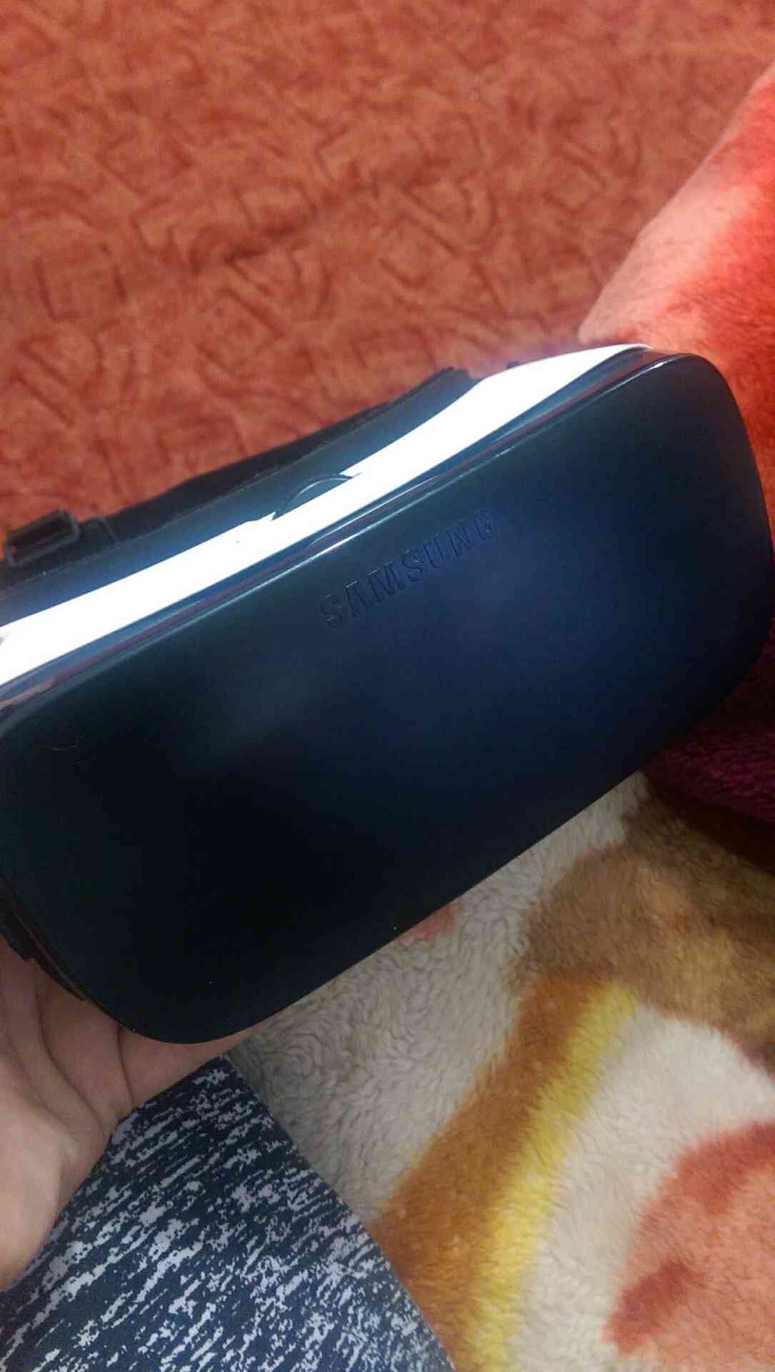 نضارات الواقع الافتراضي من سامسونج gear vr اصليات
لا تنسَ أنك شاهدت هذا الإعلان في عنكبوت
نضا...