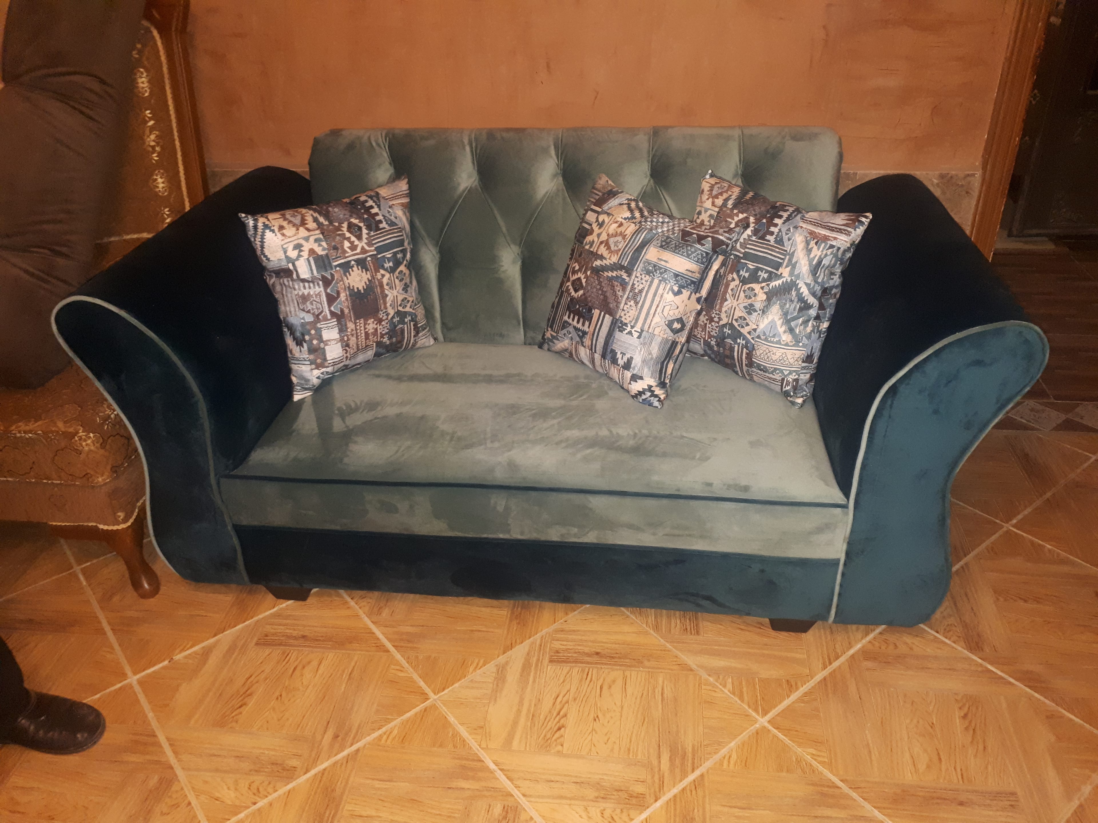 طقم كورنر حرف ال ثنائية طقم طربيزات 4×1خشب مجانا
لا تنسَ أنك شاهدت هذا الإعلان في عنكبوت...