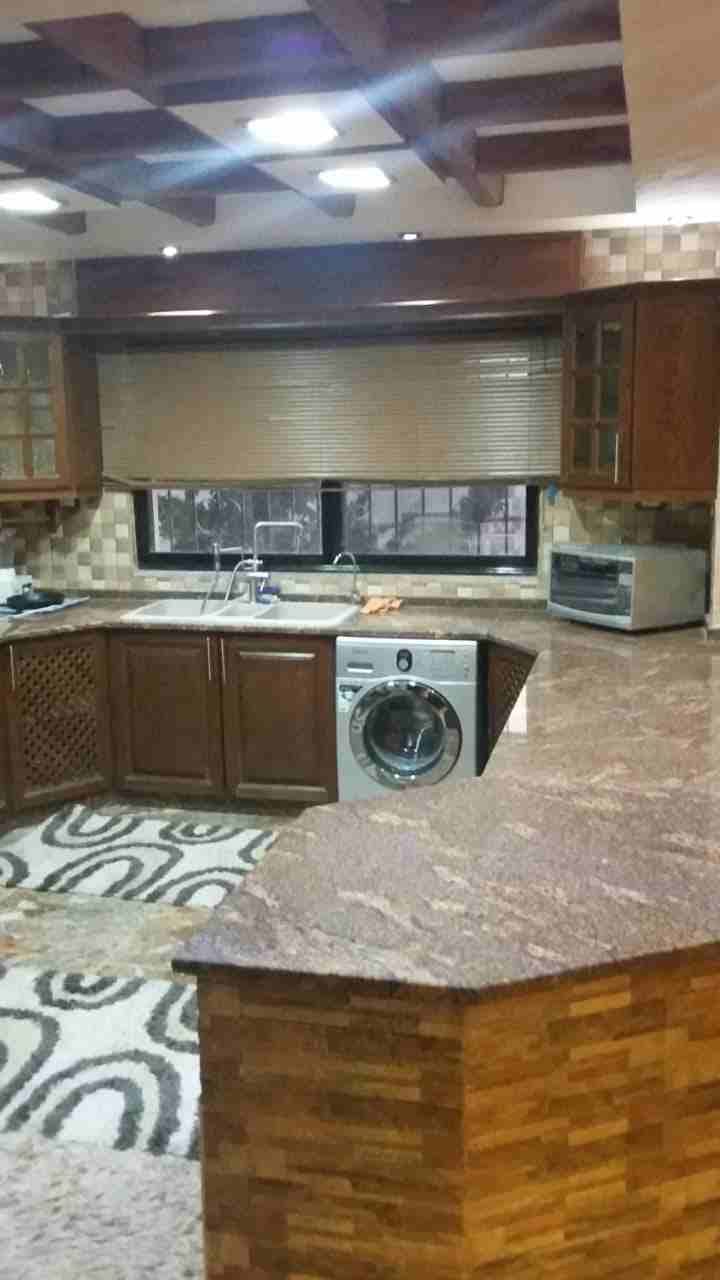 شقه مفروشه فرش فاخر الجندويل 140م 3 نوم
لا تنسَ أنك شاهدت هذا الإعلان في عنكبوت
مفروشه فرش كامل و...