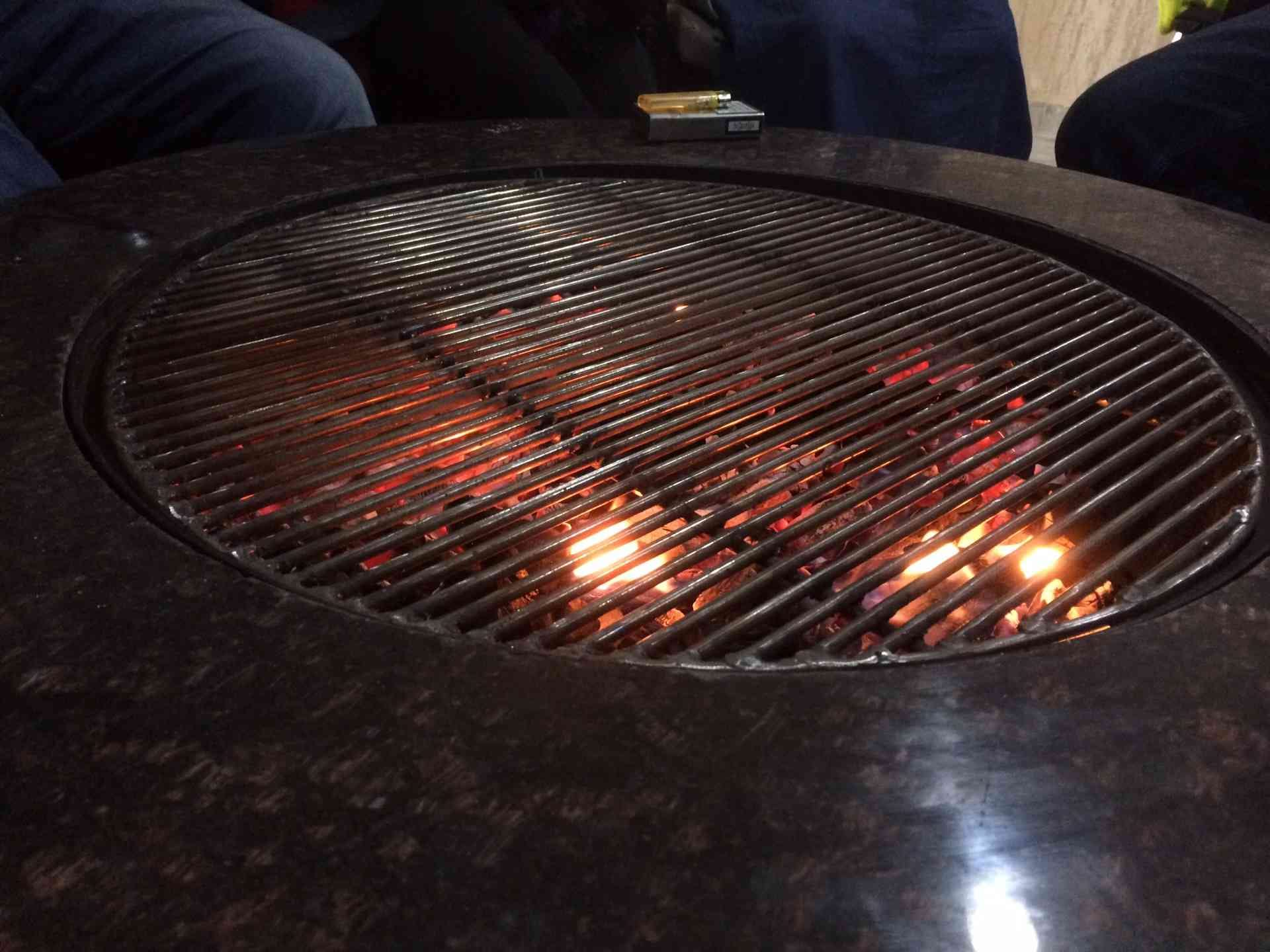 منقل للشواء مميز جدا Best grill (شوايه )
لا تنسَ أنك شاهدت هذا الإعلان في عنكبوت
منقل للشواء...