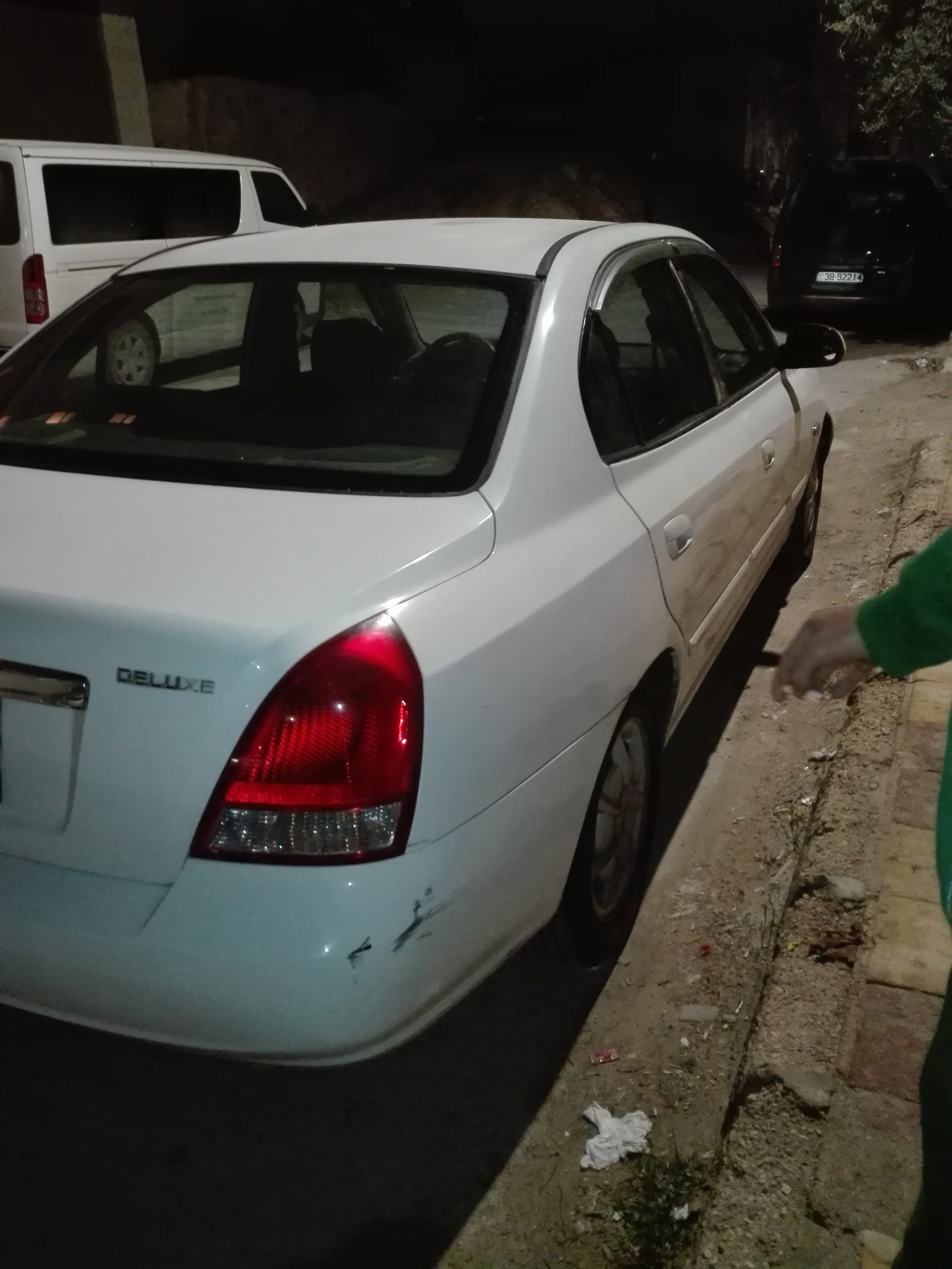 هيونداي افانتي xD 2000
لا تنسَ أنك شاهدت هذا الإعلان في عنكبوت
اكس دي
ديلوكس
فحص خلفي جيد...