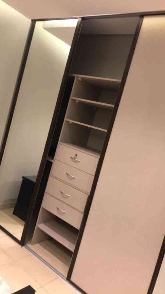 مطبخ فاخر وخزائن حائط من جوايكو استعمال خفيف
لا تنسَ أنك شاهدت هذا الإعلان في عنكبوت
- مطبخ ك...
