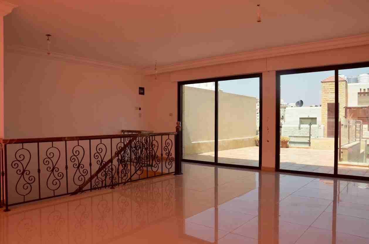 عبدون فيلا فخمه جديده 450م تشطيبات 5نجوم بسعر شقه
لا تنسَ أنك شاهدت هذا الإعلان في عنكبوت
فيلا مت...