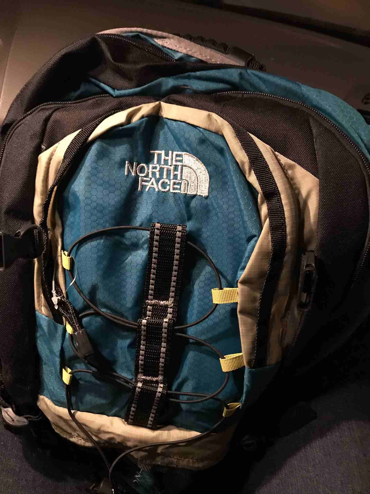شنتات the north face
لا تنسَ أنك شاهدت هذا الإعلان في عنكبوت
اصلي 100/100The north face bags (or...