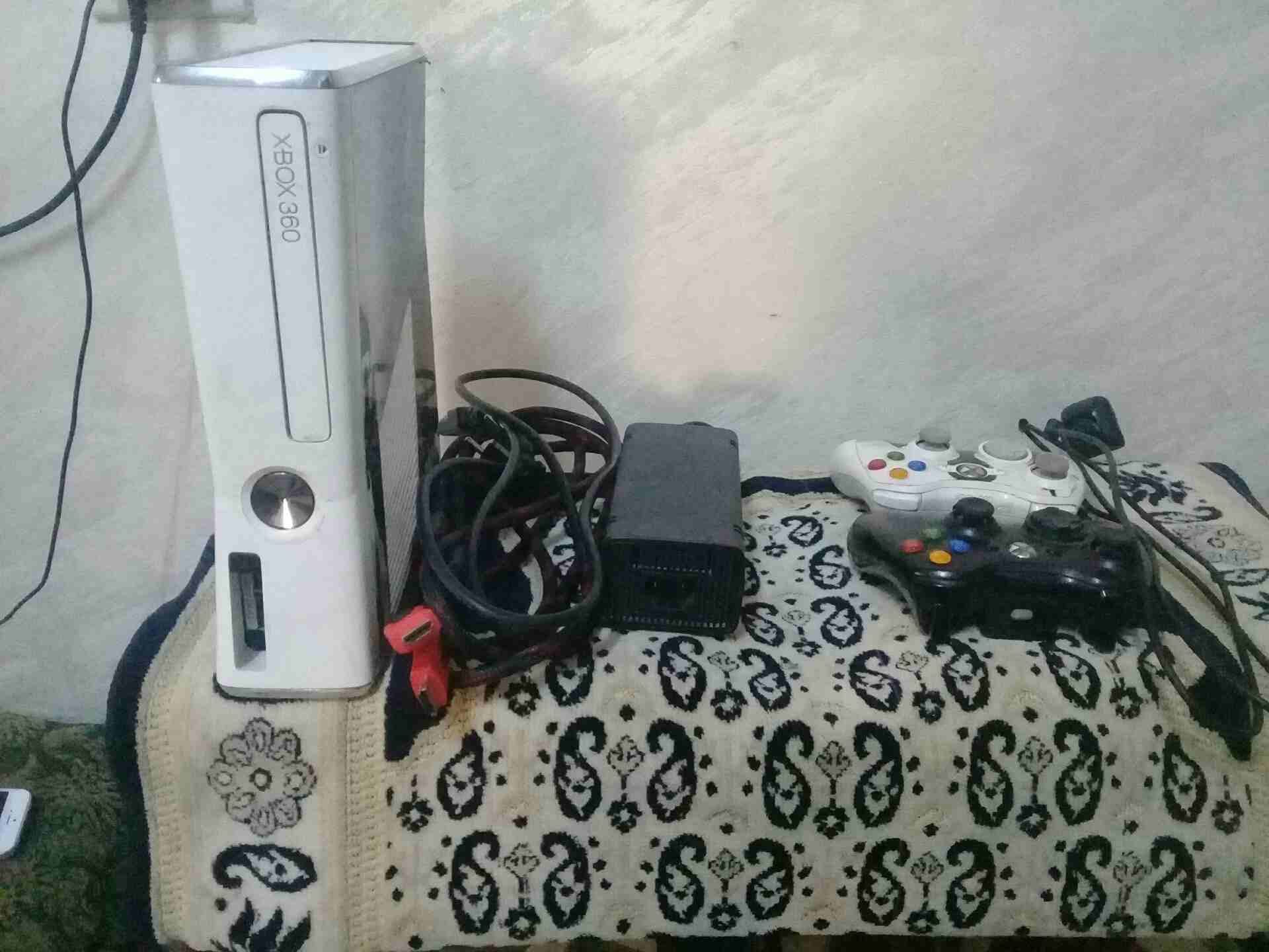 Xbox 360
لا تنسَ أنك شاهدت هذا الإعلان في عنكبوت
مستعمله في حالت الوكاله استعمال شهر
معدله عليه...