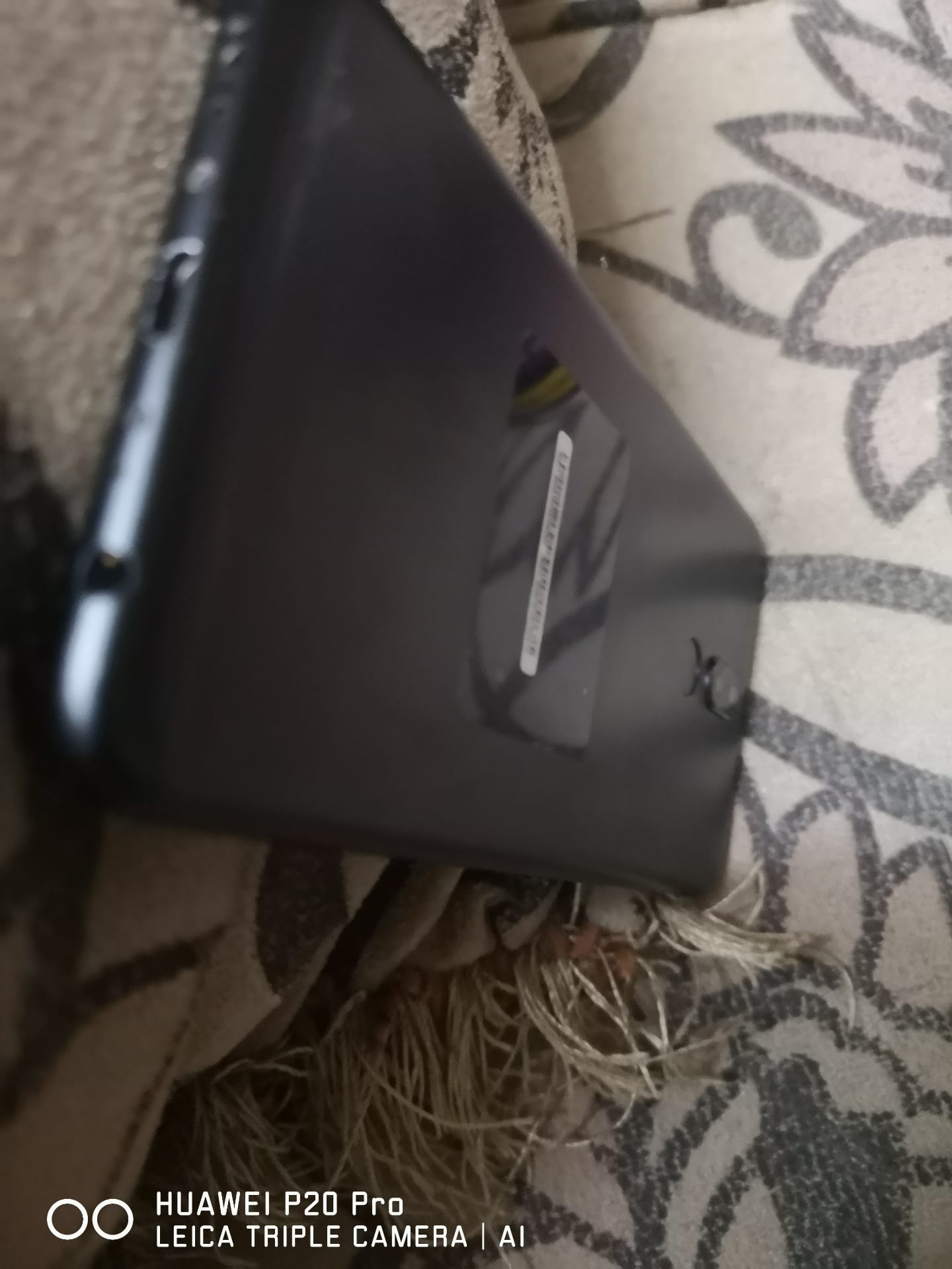 Mate 10 Lite مستعمل شهرين استعمال بنت
لا تنسَ أنك شاهدت هذا الإعلان في عنكبوت
كسر في شاشة معو...