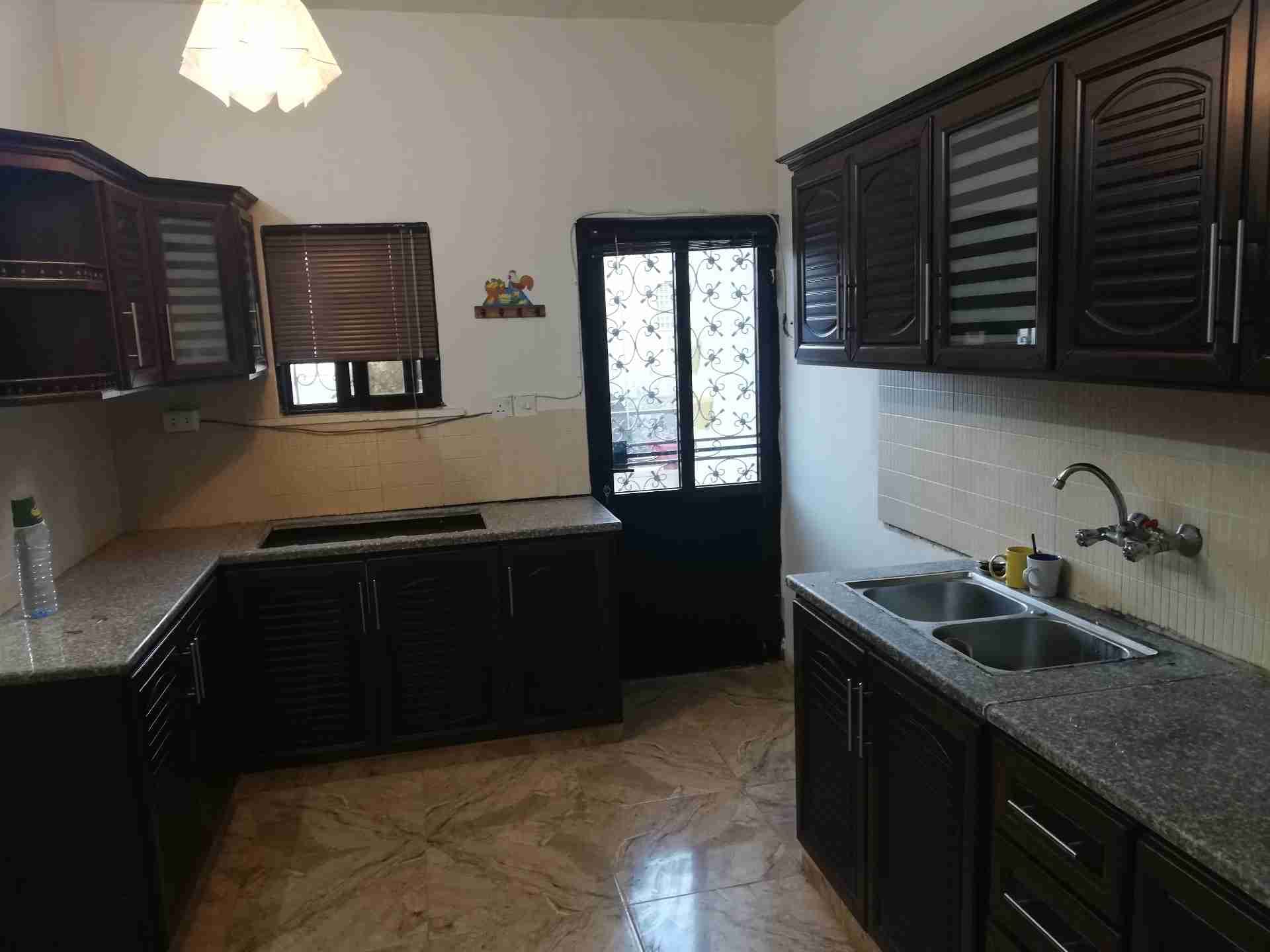 شقة للايجار بالقرب من الجامعة العربية المفتوحة
لا تنسَ أنك شاهدت هذا الإعلان في عنكبوت
شقة من...