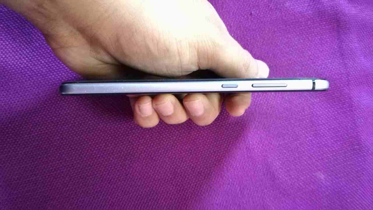 HUAWEI P 10 LITE
لا تنسَ أنك شاهدت هذا الإعلان في عنكبوت
معاه كرتونه وشاحن وباك كفر ولزق...