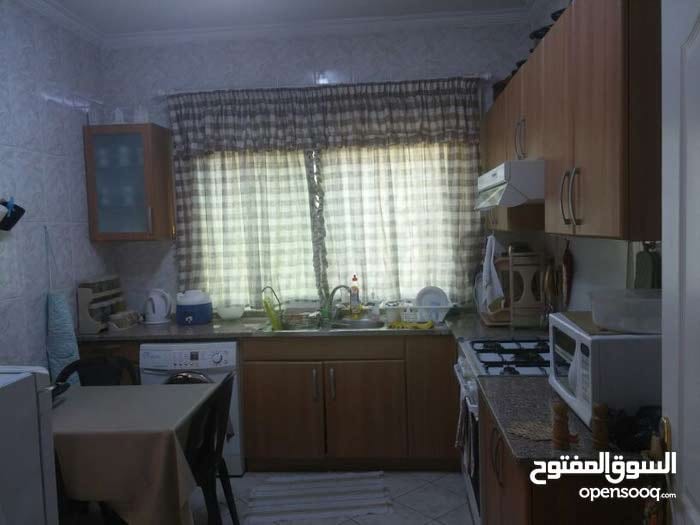 شقة فارغة للايجار ضاحية الامير حسن
لا تنسَ أنك شاهدت هذا الإعلان في عنكبوت
شقة فارغة للايجار...