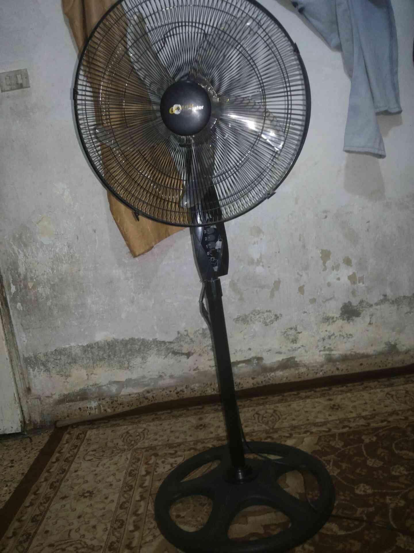 مروحه للبيع شغاله ونضيفه تسليم لقويسمه عمان
لا تنسَ أنك شاهدت هذا الإعلان في عنكبوت
تسسليم لق...
