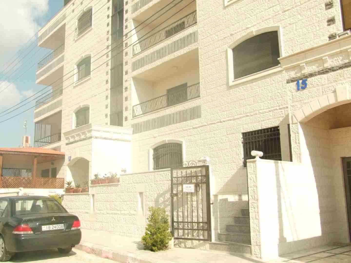 شقة طابقية رائعة بتشطيبات فاخرة للبيع بالأقساط من المالك باطلاله مميزة جدا
لا تنسَ أنك شاهدت هذا الإعلان في عنكبوت...