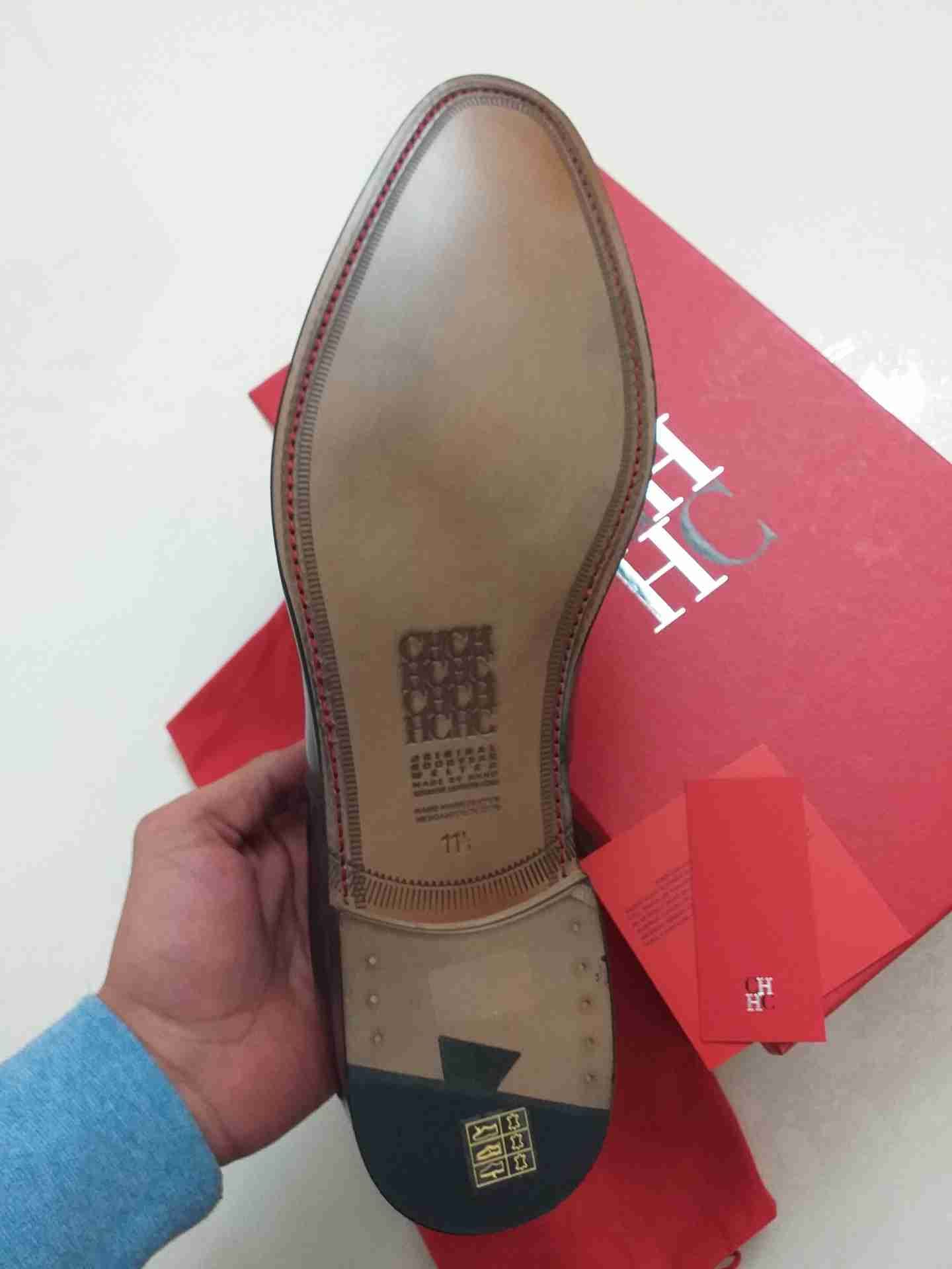 Carolina Herrera formal shoes
لا تنسَ أنك شاهدت هذا الإعلان في عنكبوت
oxford formal shoes for...