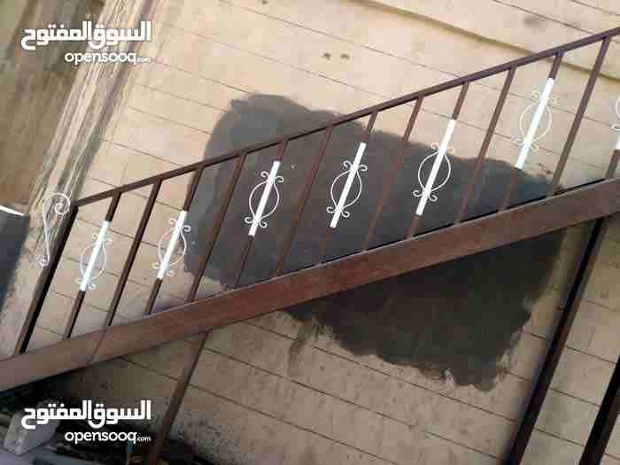 درج خارجي حديد
لا تنسَ أنك شاهدت هذا الإعلان في عنكبوت
درج حديد نخب خارجي بطول ،10م مريح جدا جدا...