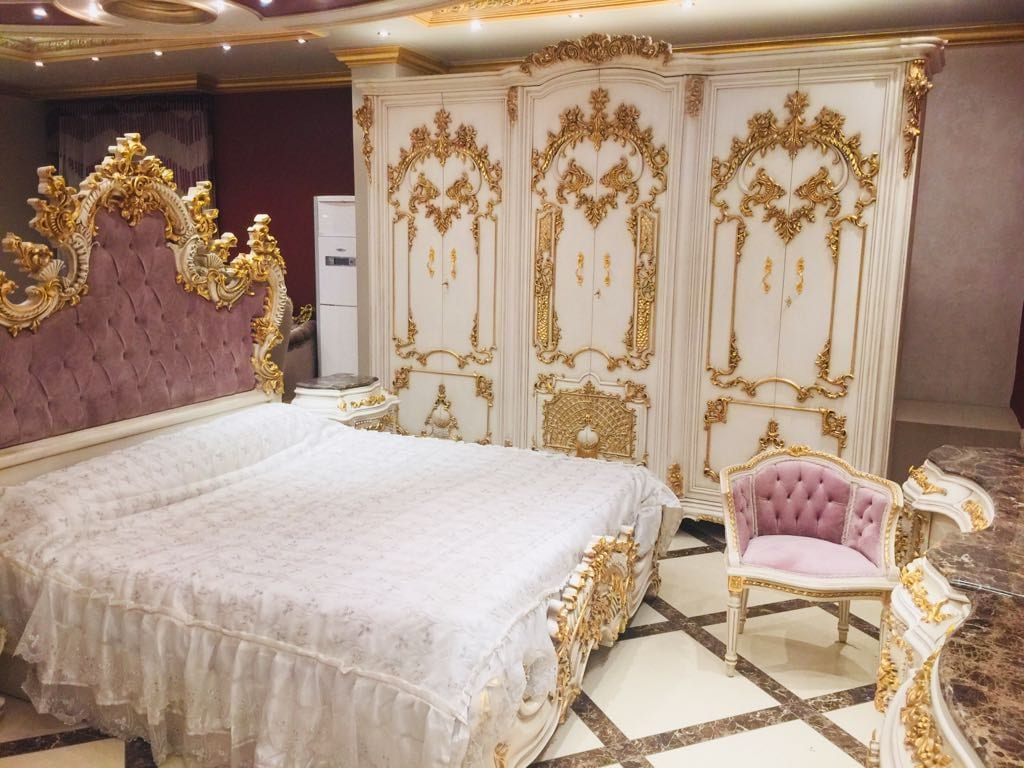 غرفة نوم مصري زان حفر يدوي
لا تنسَ أنك شاهدت هذا الإعلان في عنكبوت
غرفة نوم مصري دمياطي مودرن...
