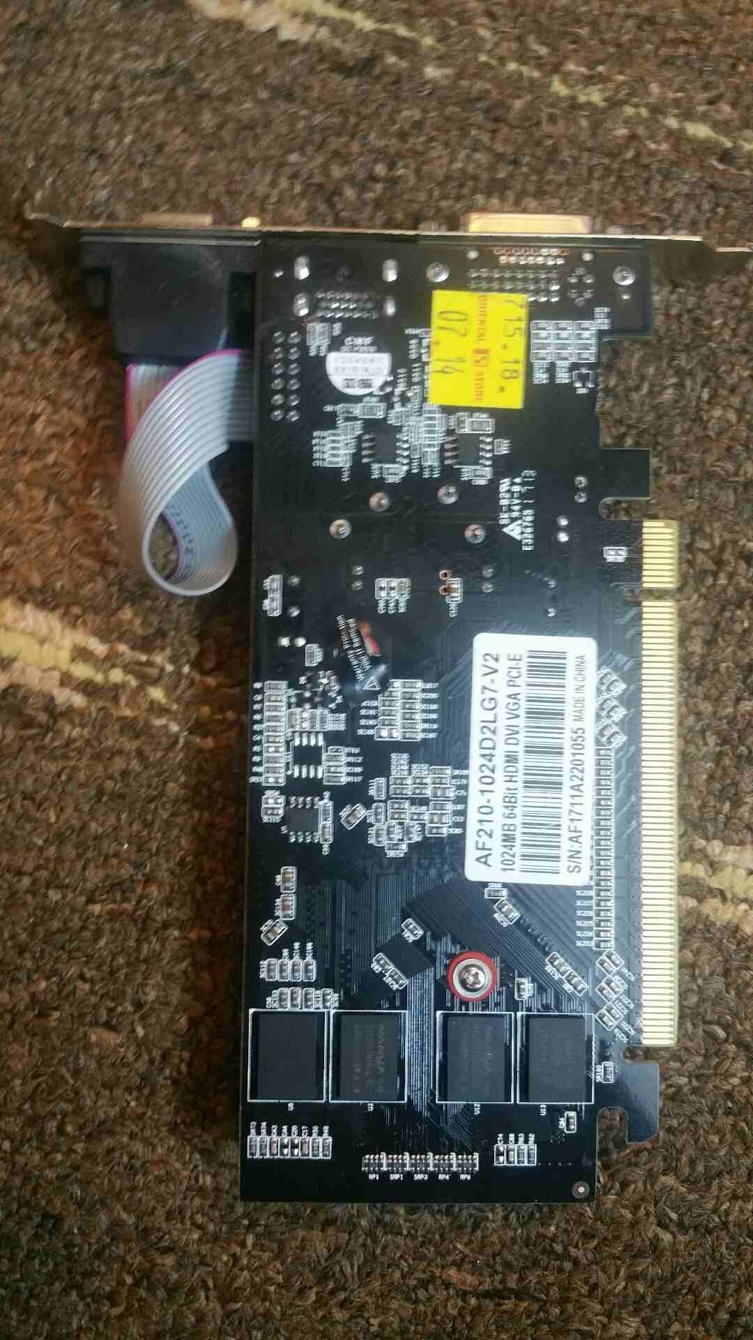 *كرت شاشه Nivida 1GB
لا تنسَ أنك شاهدت هذا الإعلان في عنكبوت
*كرت شاشه Afox Nivida 1GB DDR2 pci-...