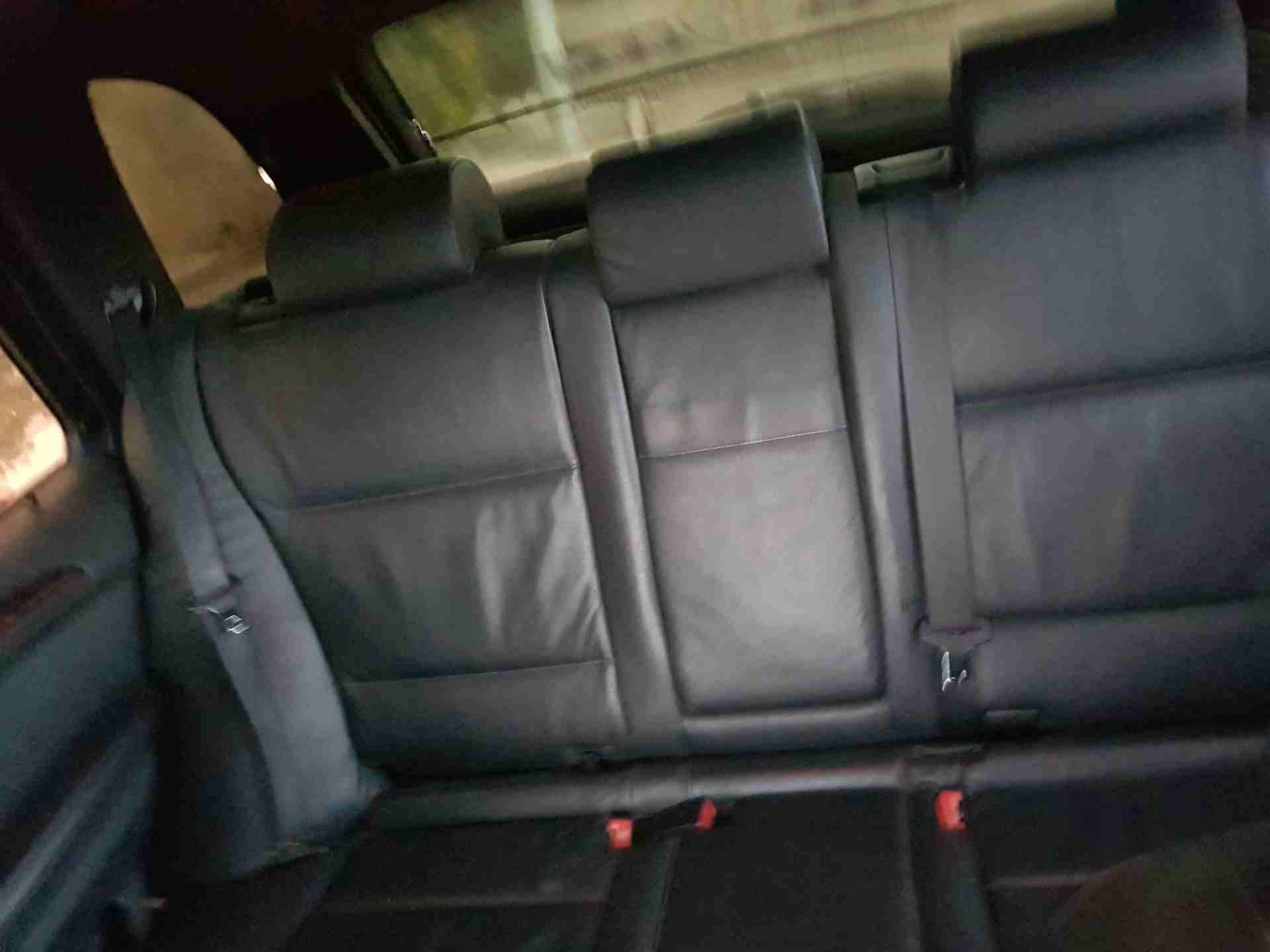 x5 2002 لون كحلي
لا تنسَ أنك شاهدت هذا الإعلان في عنكبوت
x5 لون كحلي 2002
فل كامل
فتحه كرستال
ف...
