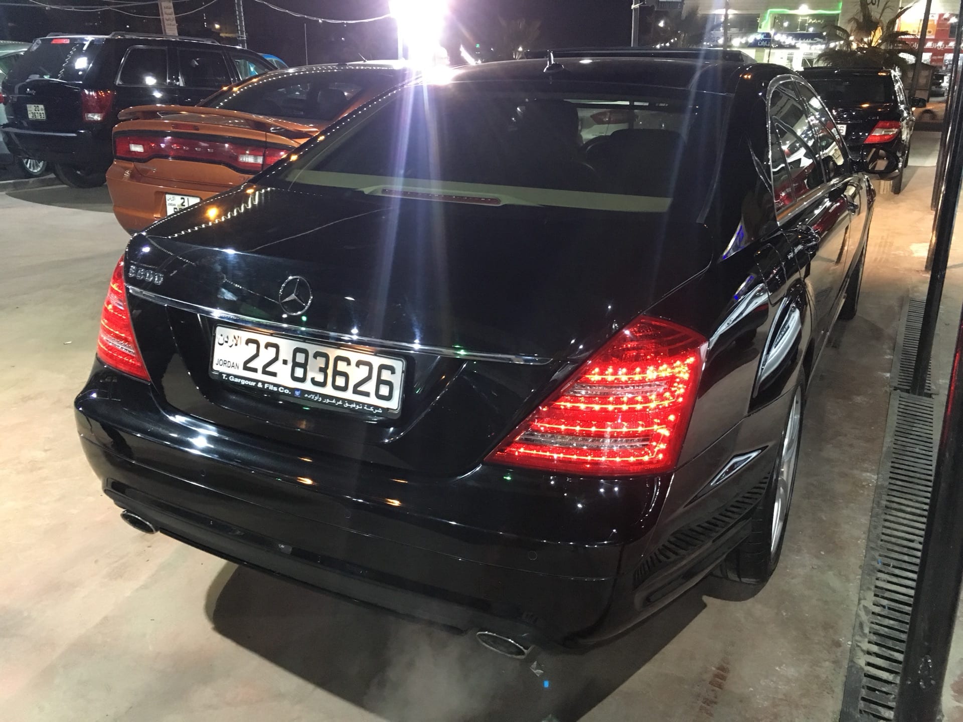 مرسيدس طوافه ملوكيه -S500- ملوكيه ومميزه للبيع.
لا تنسَ أنك شاهدت هذا الإعلان في عنكبوت
مرسيد...