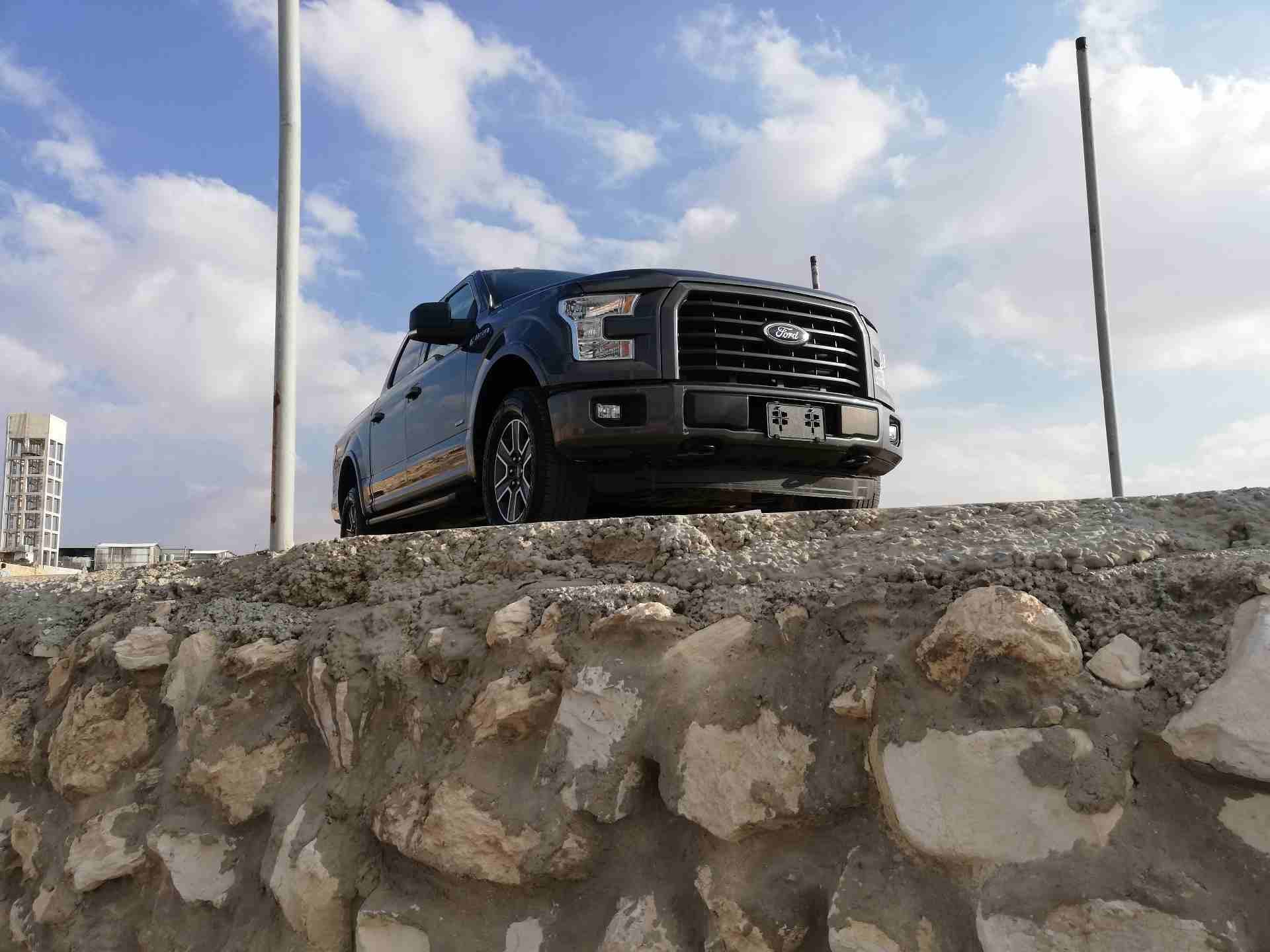 F150 4X4 2015
لا تنسَ أنك شاهدت هذا الإعلان في عنكبوت
موديل 2015
محرك 3500 twin turbo
جير ارضي...