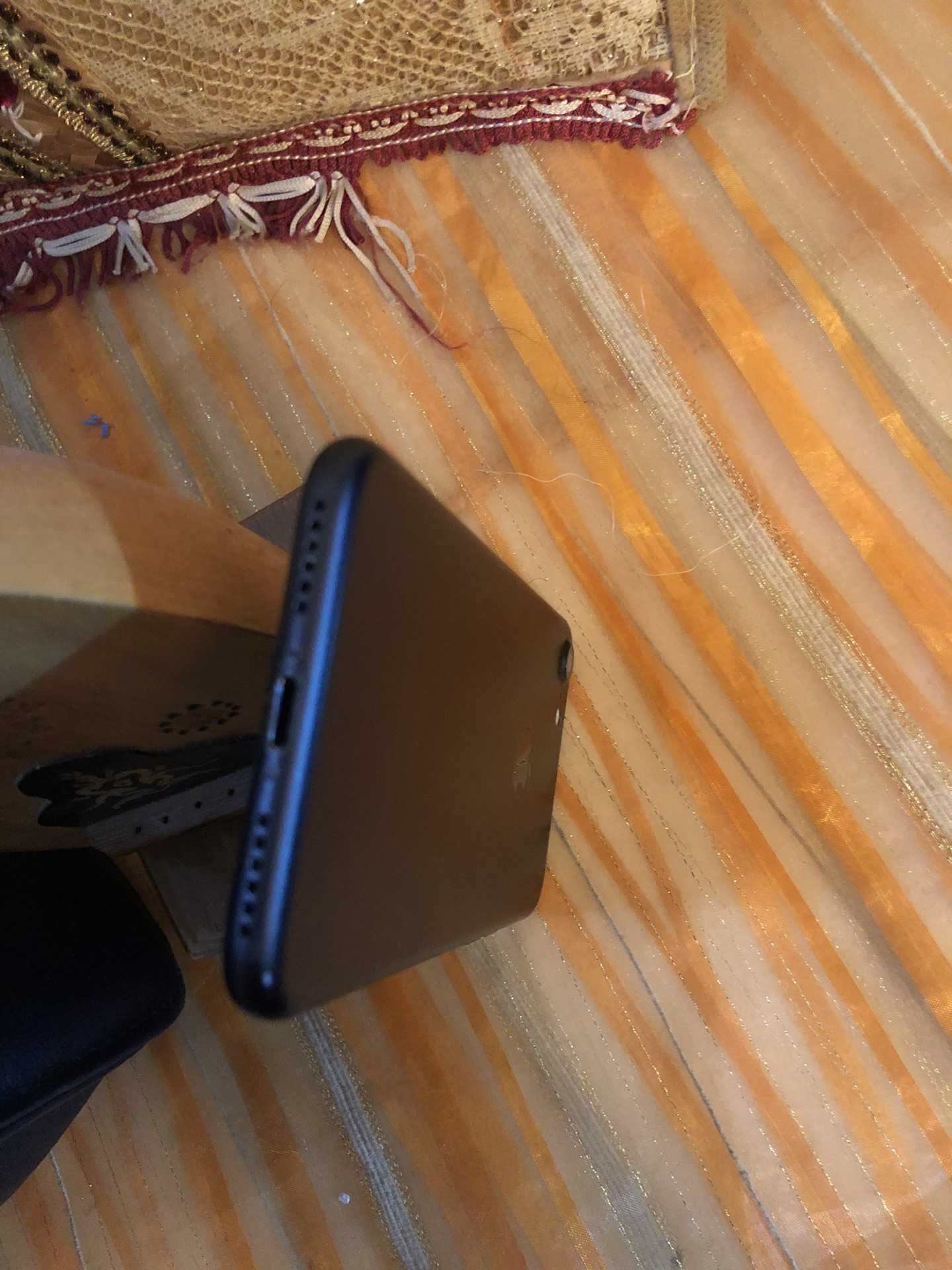 ايفون 7 مستعمل 128 جيجا مع شاحن فقط
لا تنسَ أنك شاهدت هذا الإعلان في عنكبوت
ايفون 7 مستعمل 12...