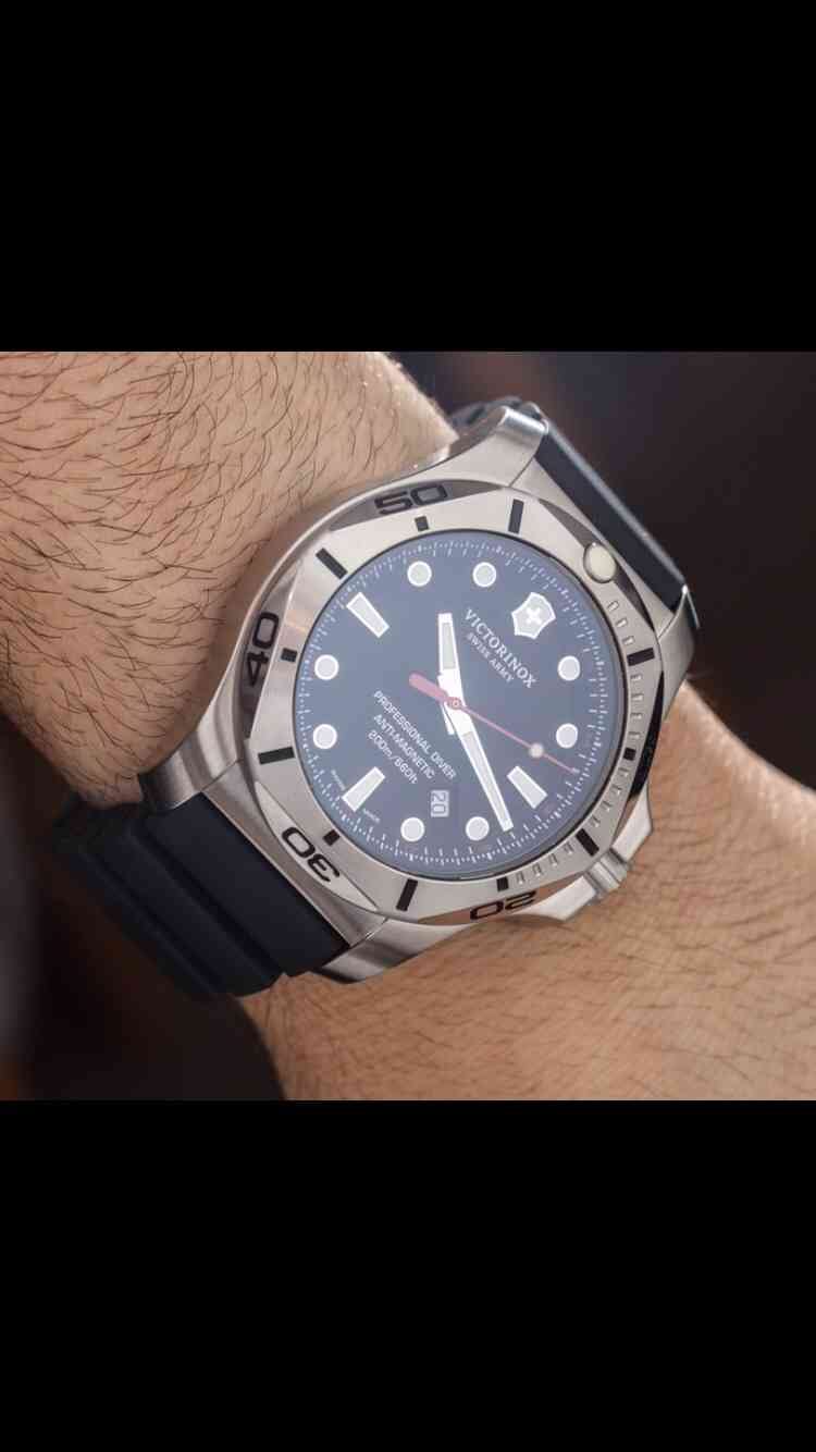 Victorinox INOX Diver ProWatch
لا تنسَ أنك شاهدت هذا الإعلان في عنكبوت
- watch in a mint cond...