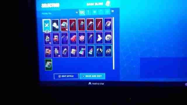 حساب فورت نايت fortnite سيزون 4 و5 و6 المعلومات بالوصف
لا تنسَ أنك شاهدت هذا الإعلان في عنكبوت...