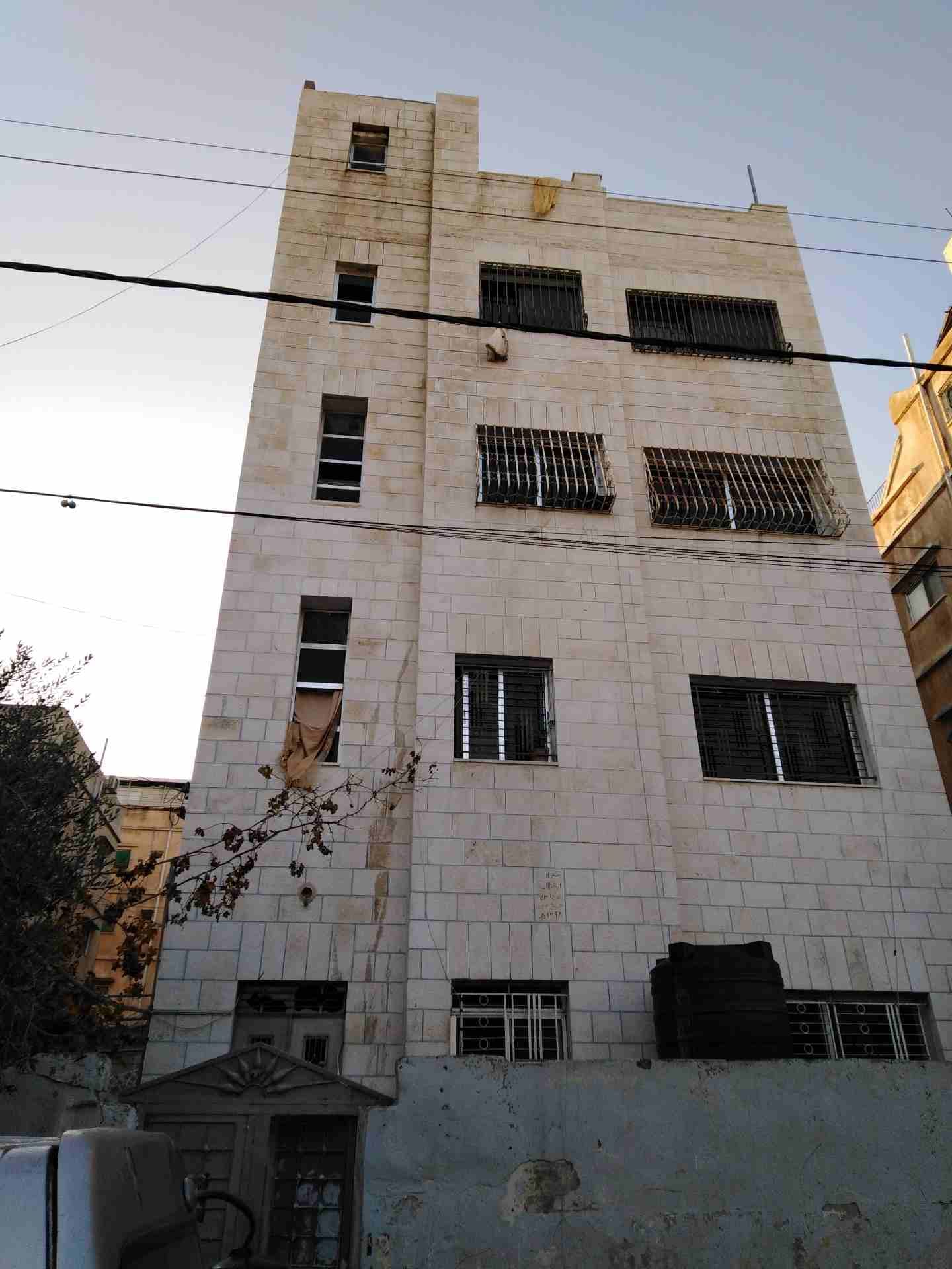عمارة اربع طوابق للبيع - حي نزال
لا تنسَ أنك شاهدت هذا الإعلان في عنكبوت
عمارة اربع طوابق واجه حج...