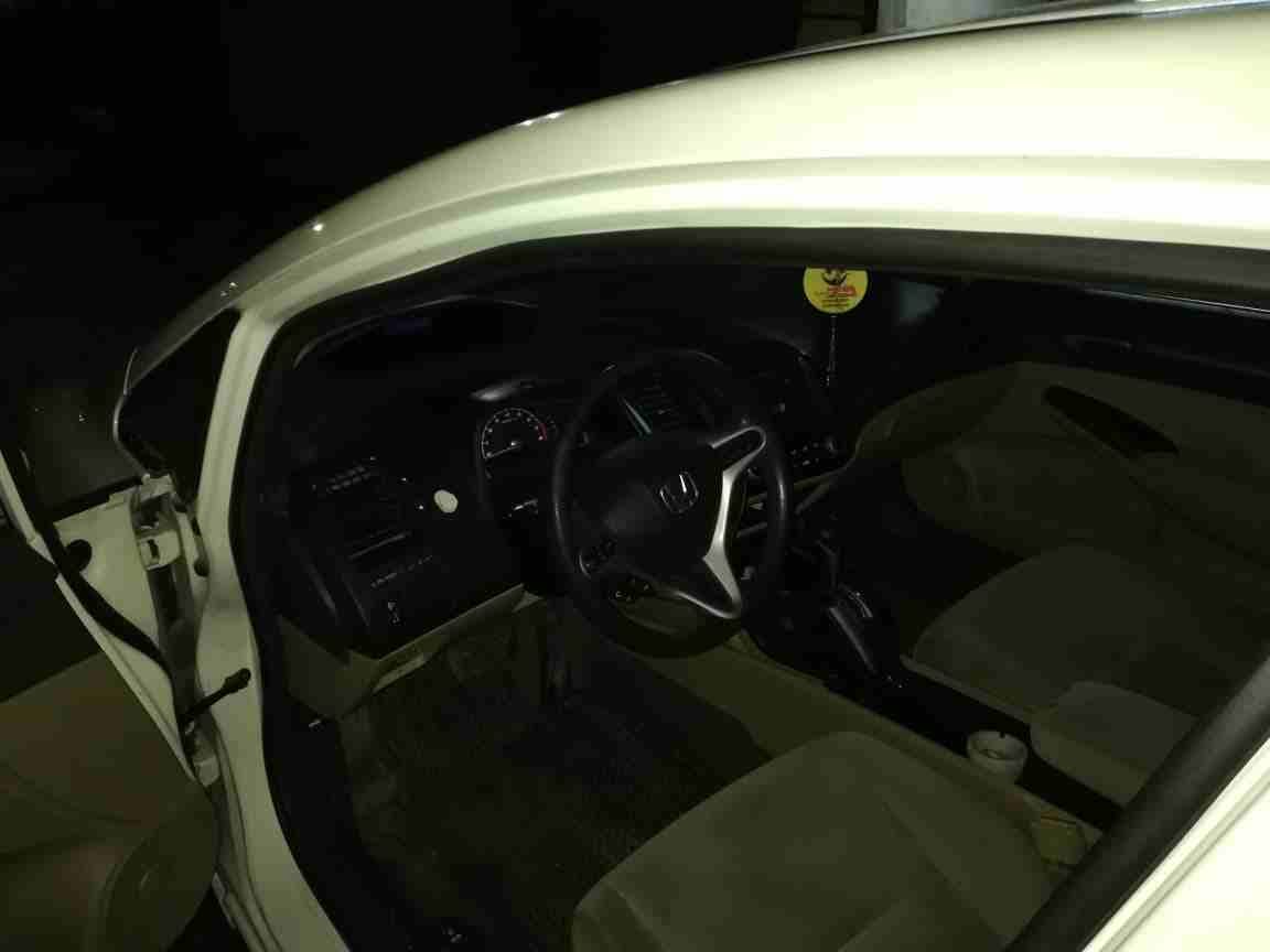 هوندا سيفك موديل 2006 ابيض لؤلؤي بحالة ممتازه ماتور1800 فرش بيج غرفة وكاله
لا تنسَ أنك شاهدت هذا الإعلان في عنكبوت...