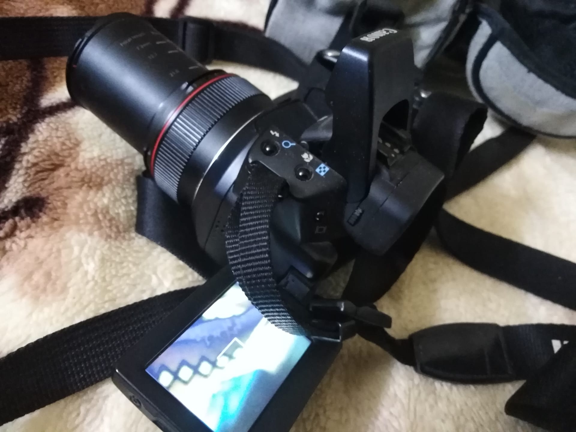 كاميرا كانون power shot pro1
لا تنسَ أنك شاهدت هذا الإعلان في عنكبوت
كاميرا كانون power sho...