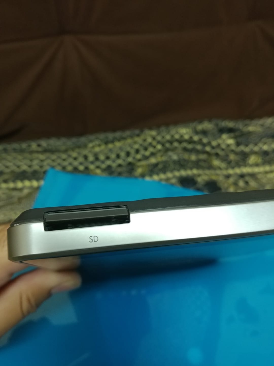 تابلت hp slate 500 ( ويندوز 7, رام 2G, هاردسك 64G SSD, شاشة 9 انش, معالج انتل اتوم)
لا تنسَ أنك شاهدت هذا الإعلان في عنكبوت...