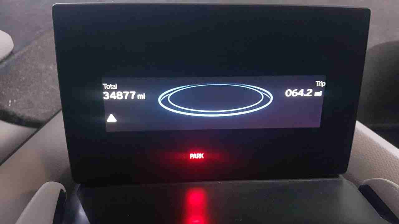 BMW i3 REX 2015
لا تنسَ أنك شاهدت هذا الإعلان في عنكبوت
من وكالة BMW
تقطع مسافه 170 كيلو بشحنه...