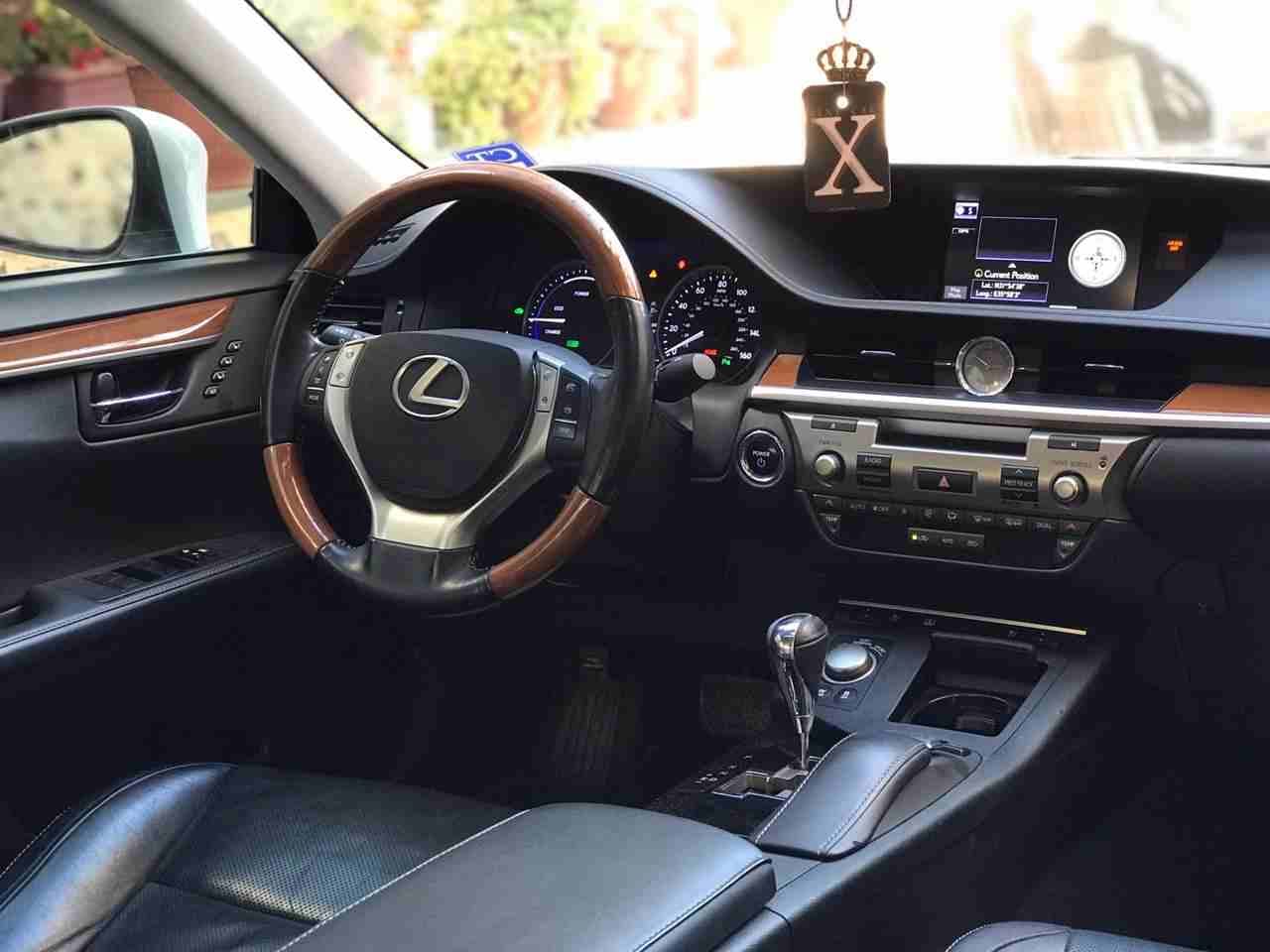 فل الفل بسعر مغريLexus ES300H موديل 2013
لا تنسَ أنك شاهدت هذا الإعلان في عنكبوت
لكزس اي اس 300 ه...